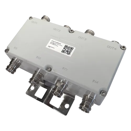 Powertec 4x4 Hybrid Coupler, 698 to 3800 MHz, 4.3-10 Female